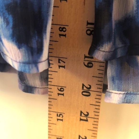 Banana Republic Ruffles Tie Dye Blue Skirt with belt Size Large - Picture 10 of 13